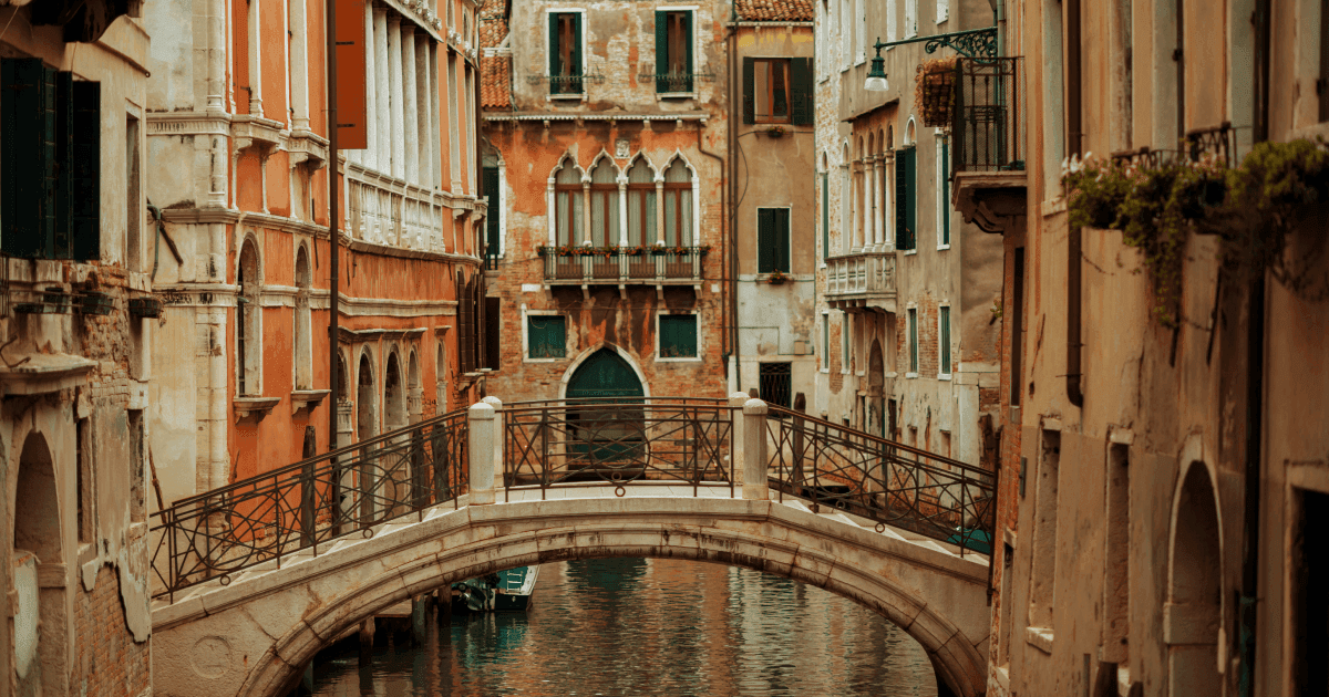 Apps and services for living in Italy | Profee Blog