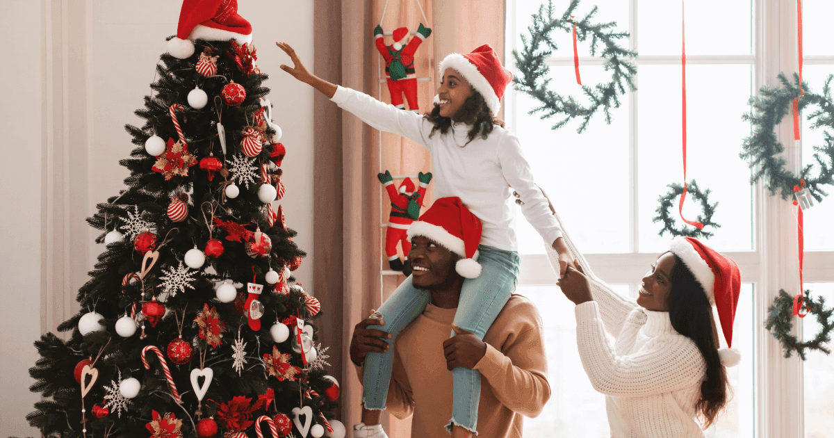 Christmas Guide: Be Santa for Your Family Abroad | Profee Blog