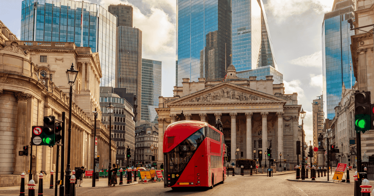 Buyuk Britaniya bankida hisob ochish: qanday ochiladi | Profee